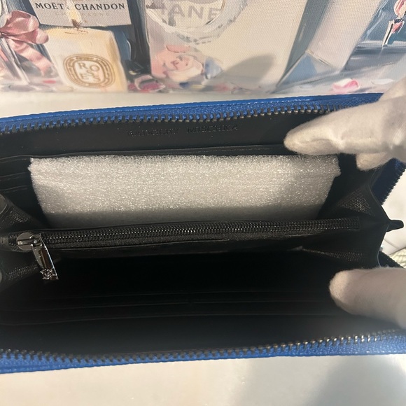 Blue Badgley Mischka Wallet - Picture 3 of 3